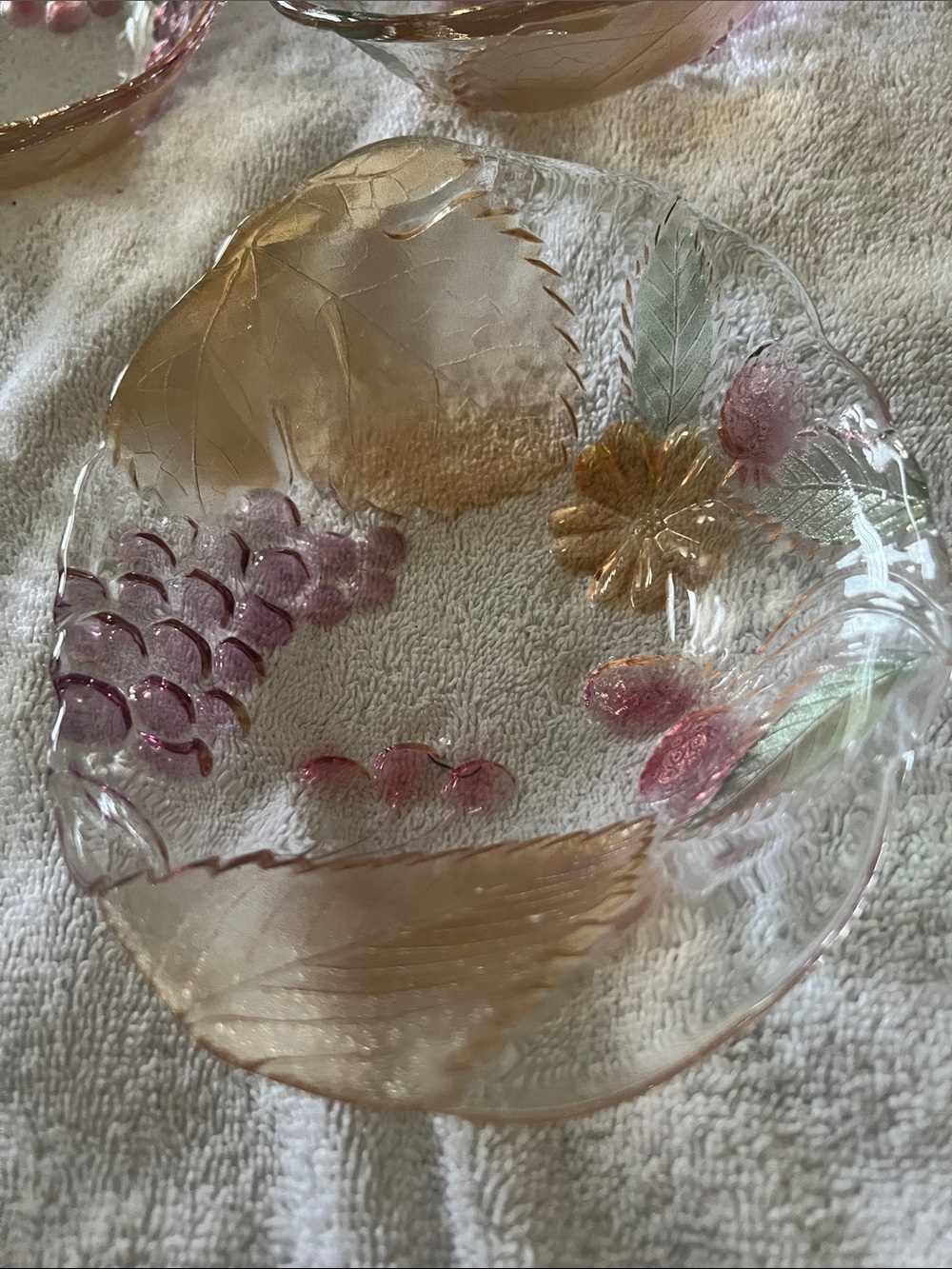 Mikasa 
6 Hand-Painted Glass Dessert Plates - Pink & Gold Leaf Design.